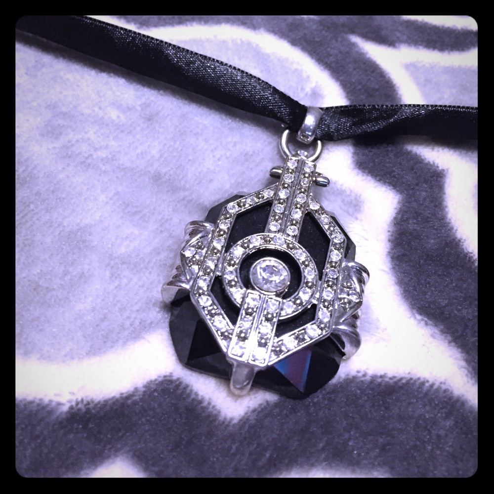 Limited Glam Stone & Ribbon Necklace